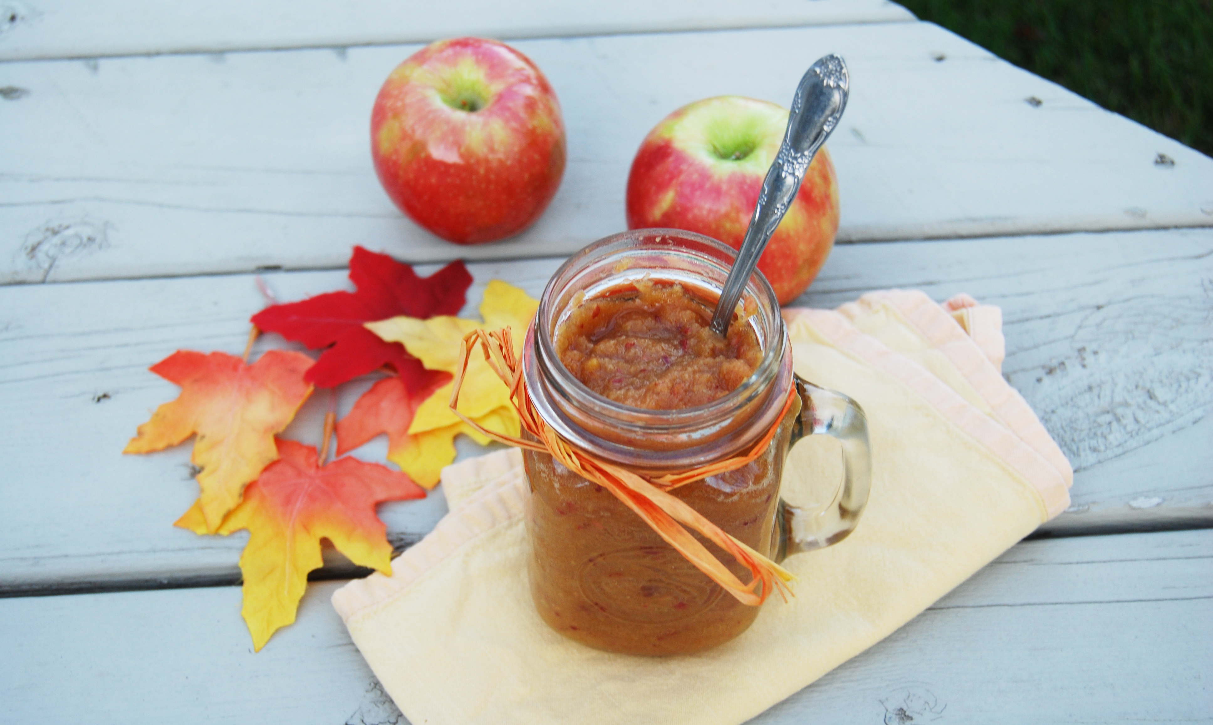 Easy Homemade Applesauce
